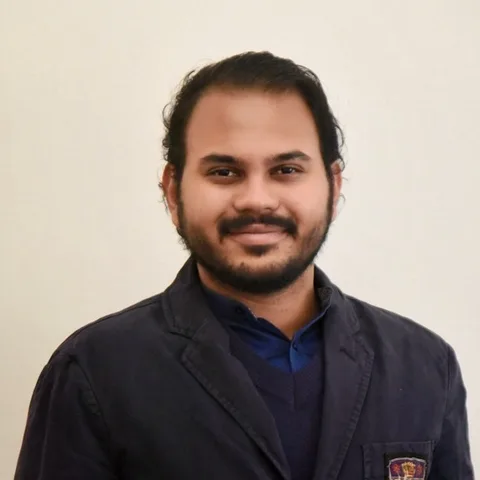 Portrait of Iktisad Rashid, software engineer at Cognitai.